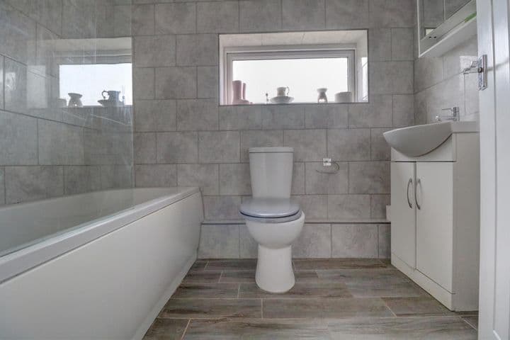 3 bedrooms house for sale in Folkestone, United Kingdom - Image 11