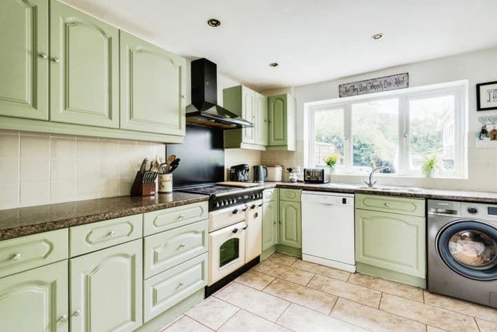 4 bedrooms house for sale in Newbury, United Kingdom - Image 3