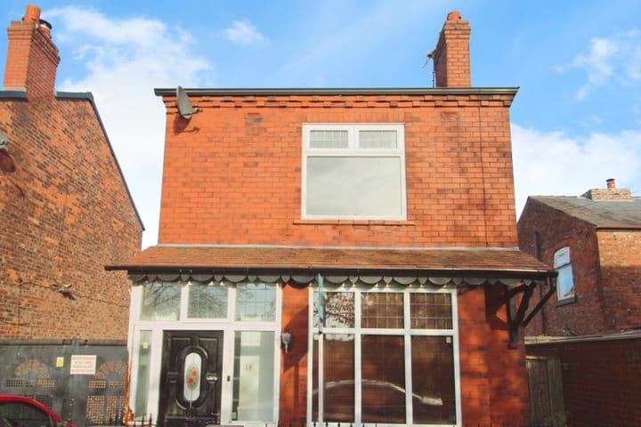 3 bedrooms house for sale in Wigan, United Kingdom - Image 4