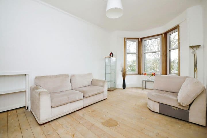 1 bedroom apartment for sale in Glasgow, United Kingdom - Image 3