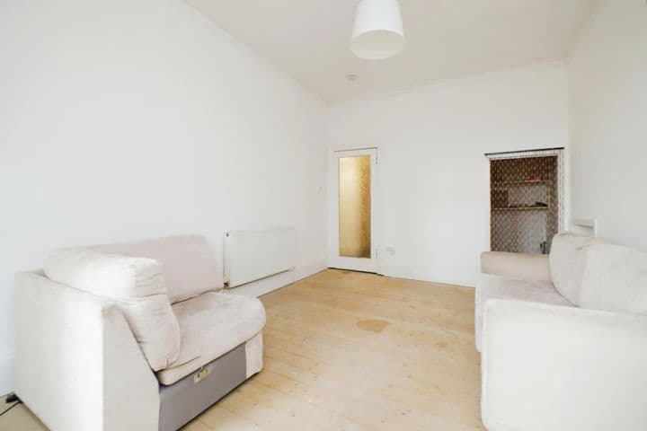 1 bedroom apartment for sale in Glasgow, United Kingdom - Image 5