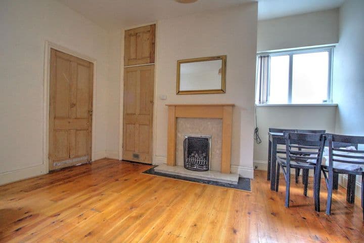 2 bedrooms apartment for sale in Newcastle Upon Tyne, United Kingdom - Image 4