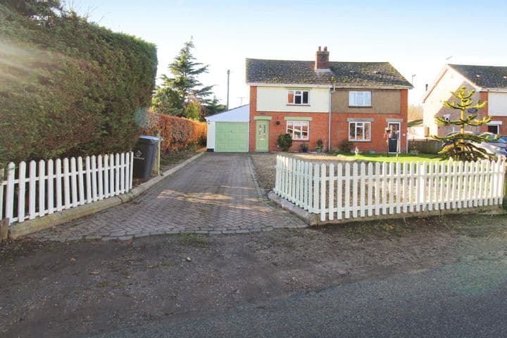 3 bedrooms house for sale in Norwich, United Kingdom - Image 2