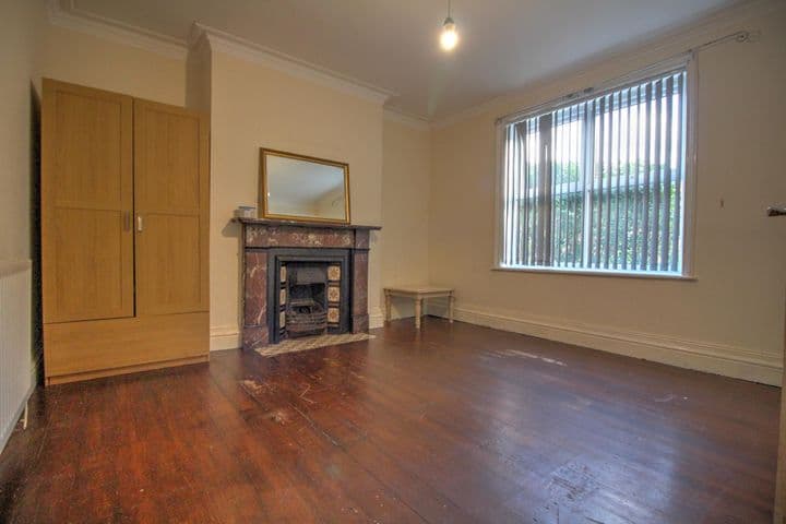 2 bedrooms apartment for sale in Newcastle Upon Tyne, United Kingdom - Image 8