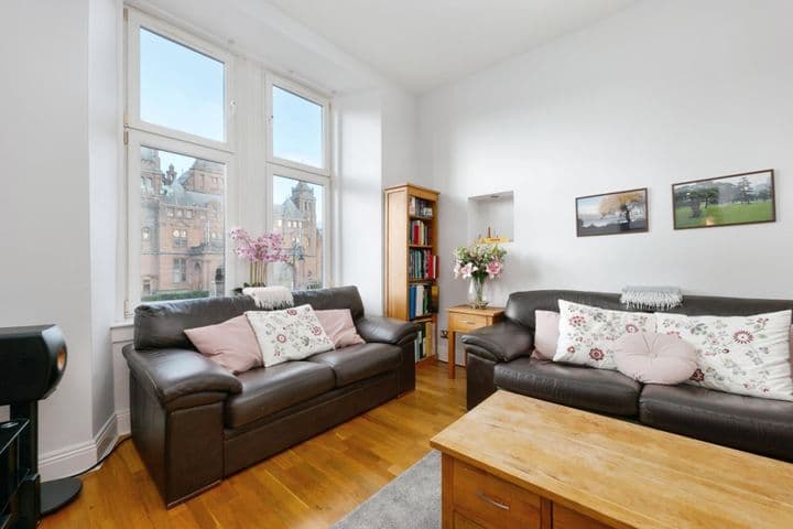 2 bedrooms apartment for sale in Glasgow, United Kingdom - Image 2