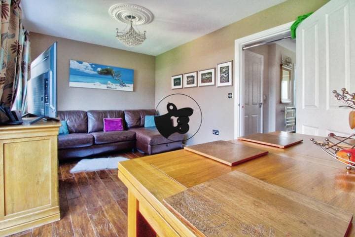 3 bedrooms house for sale in Romford, United Kingdom - Image 3