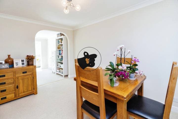 3 bedrooms house for sale in Milton Keynes, United Kingdom - Image 7