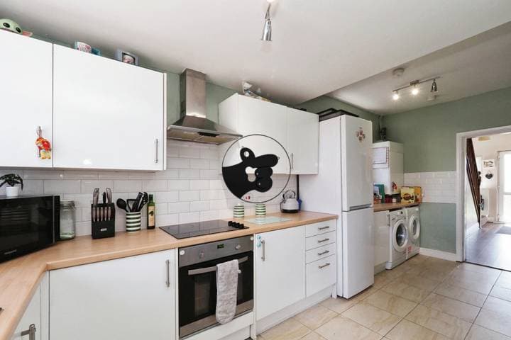 3 bedrooms house for sale in Nottingham, United Kingdom - Image 4