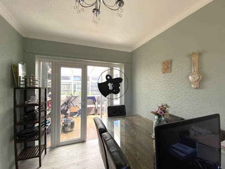 2 bedrooms house for sale in Rayleigh, United Kingdom - Image 6