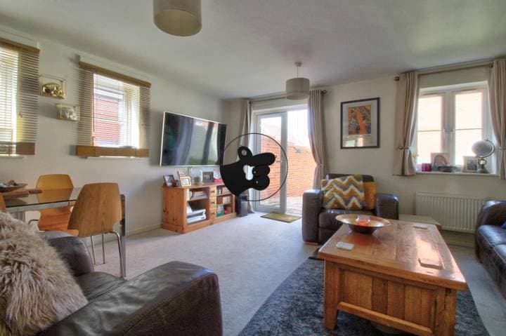 3 bedrooms house for sale in Dunstable, United Kingdom - Image 3