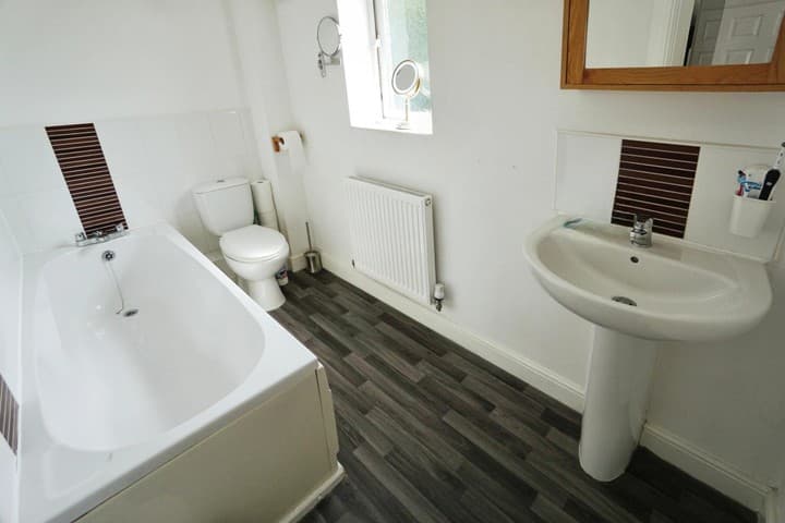 4 bedrooms house for sale in Bilston, United Kingdom - Image 4