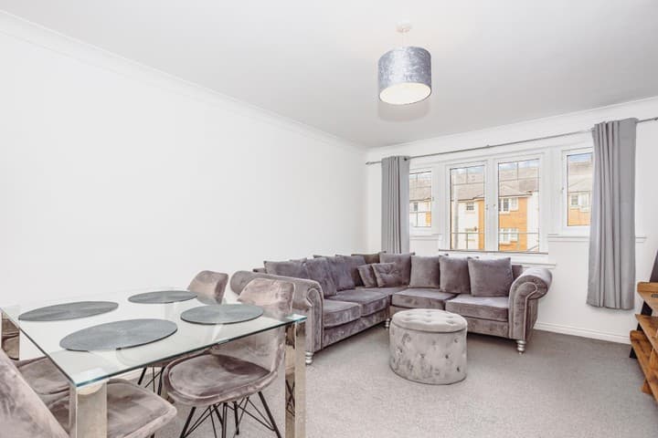 2 bedrooms apartment for sale in Dumfries and Galloway, United Kingdom - Image 3