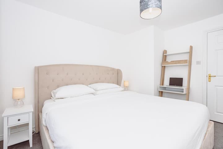 2 bedrooms apartment for sale in Dumfries and Galloway, United Kingdom - Image 12