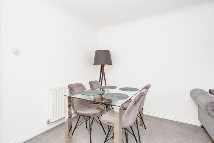 2 bedrooms apartment for sale in Dumfries and Galloway, United Kingdom - Image 8