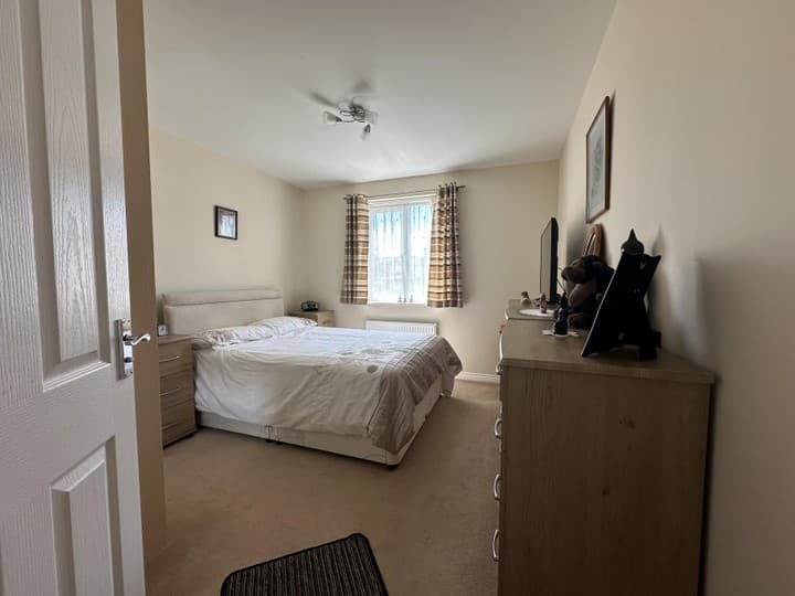 2 bedrooms apartment for sale in Portsmouth, United Kingdom - Image 11