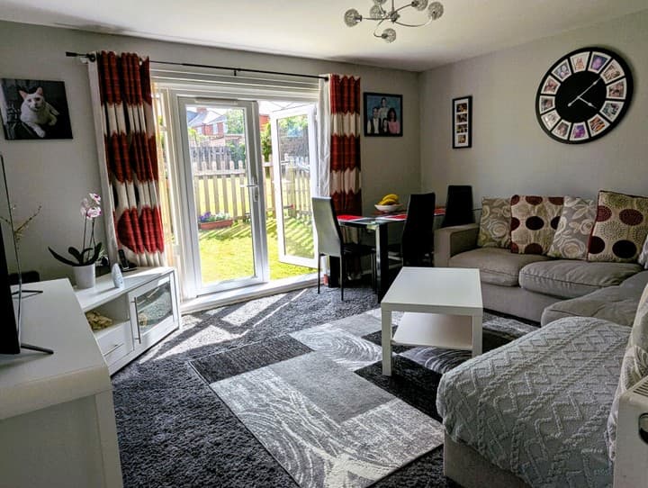 2 bedrooms apartment for sale in Exeter, United Kingdom - Image 3