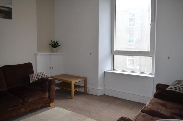 1 bedroom apartment for sale in Aberdeen, United Kingdom - Image 4