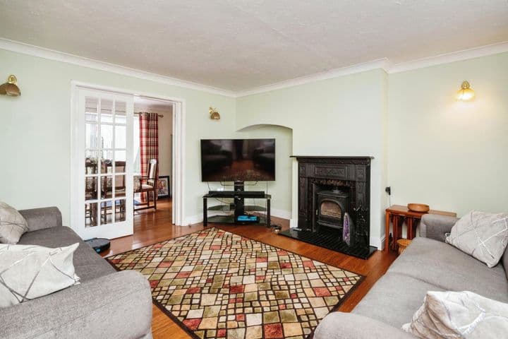 4 bedrooms house for sale in Tonbridge, United Kingdom - Image 3