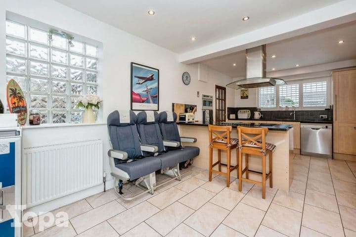 4 bedrooms house for sale in Gravesend, United Kingdom - Image 7