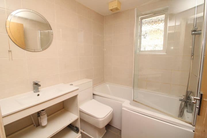 2 bedrooms apartment for sale in Grays, United Kingdom