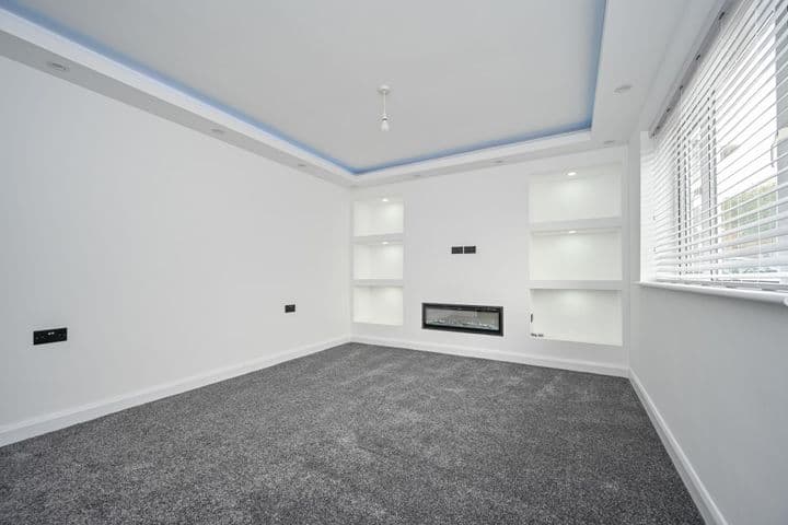 3 bedrooms house for sale in Newcastle Upon Tyne, United Kingdom - Image 7