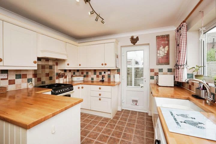 3 bedrooms house for sale in Blean, United Kingdom - Image 2