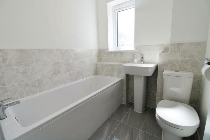 3 bedrooms house for sale in Ipswich, United Kingdom - Image 12