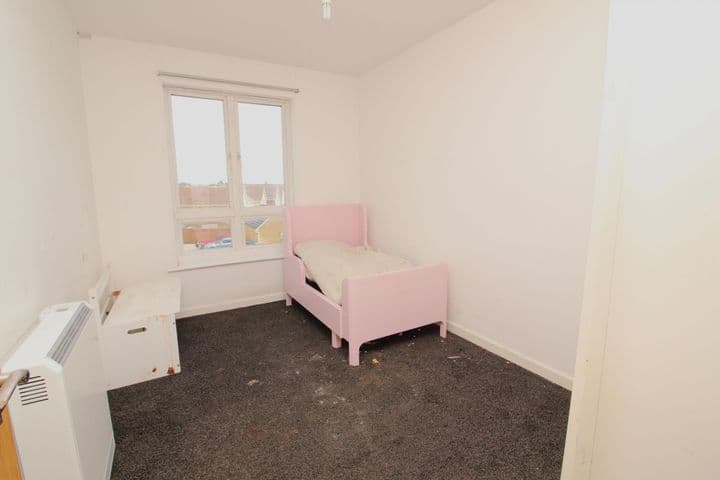 2 bedrooms apartment for sale in Grays, United Kingdom - Image 9