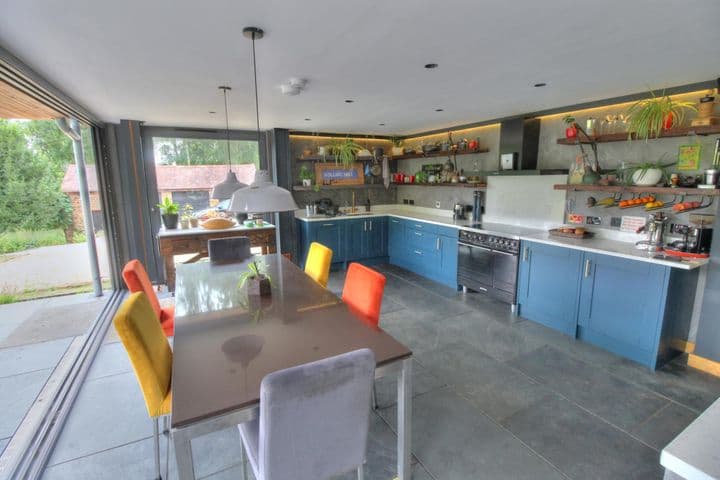 4 bedrooms house for sale in Far Forest, United Kingdom - Image 4