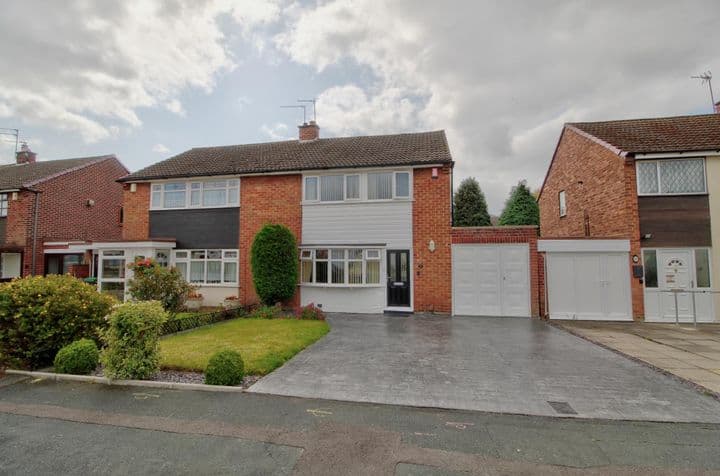 3 bedrooms house for sale in Tipton, United Kingdom - Image 2