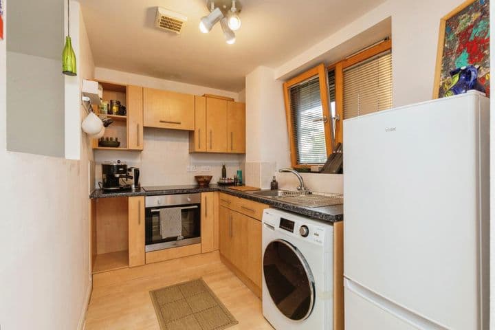 2 bedrooms house for sale in Bristol, United Kingdom - Image 4