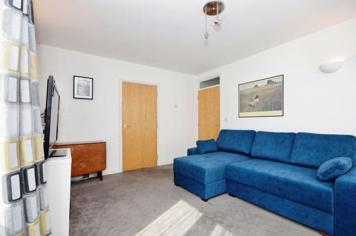 1 bedroom apartment for sale in Hemel Hempstead, United Kingdom - Image 6