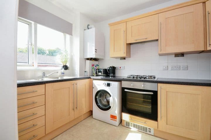 1 bedroom apartment for sale in Hemel Hempstead, United Kingdom - Image 4