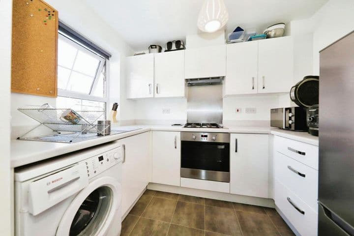 2 bedrooms house for sale in Wolverhampton, United Kingdom - Image 3