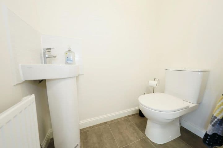 2 bedrooms house for sale in Wolverhampton, United Kingdom - Image 7