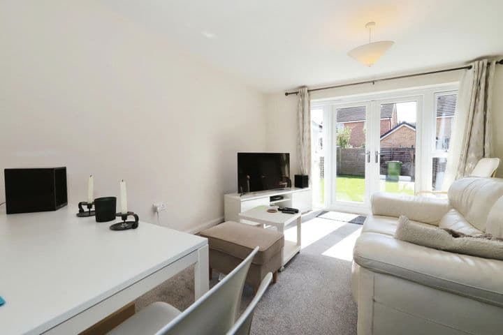 2 bedrooms house for sale in Wolverhampton, United Kingdom - Image 2