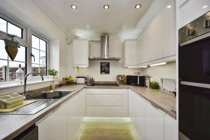 3 bedrooms house for sale in Rochester, United Kingdom - Image 6