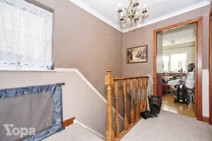 3 bedrooms house for sale in Gravesend, United Kingdom - Image 8