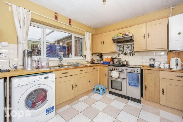 3 bedrooms house for sale in Gravesend, United Kingdom - Image 3