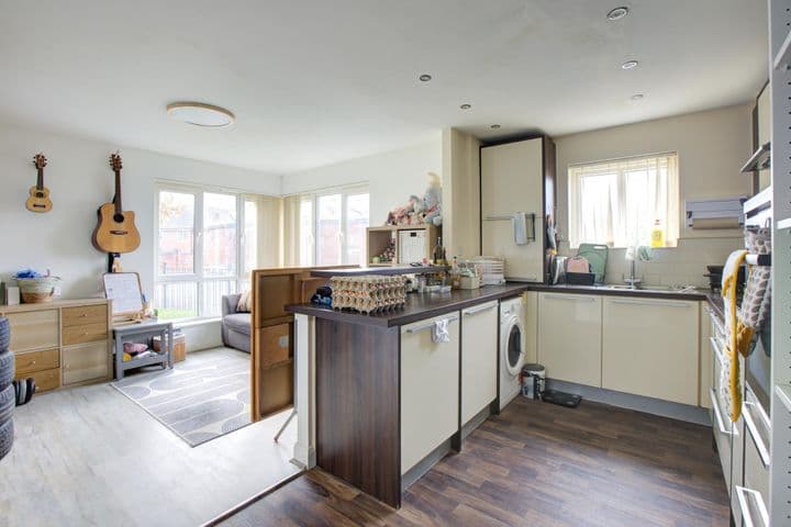 2 bedrooms apartment for sale in Preston, United Kingdom - Image 2