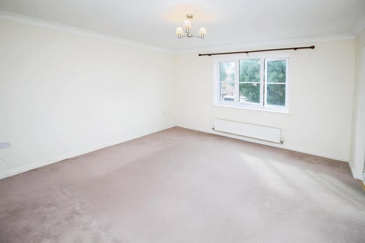 2 bedrooms apartment for sale in Hatfield, United Kingdom - Image 3