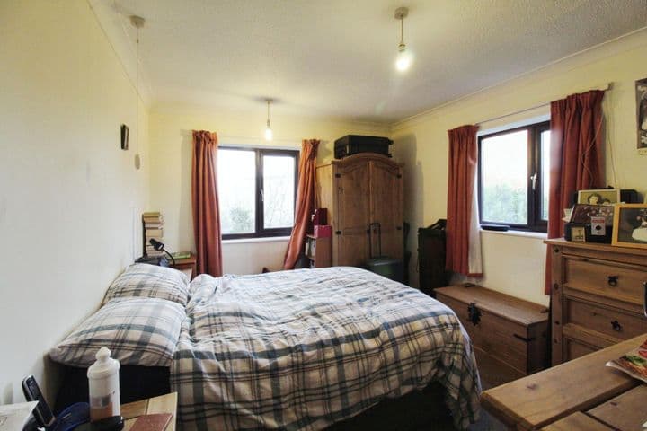 1 bedroom apartment for sale in Norwich, United Kingdom - Image 10