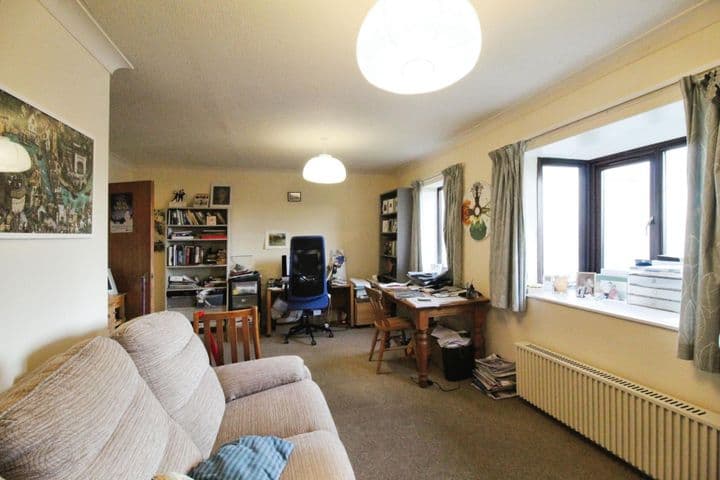 1 bedroom apartment for sale in Norwich, United Kingdom - Image 8