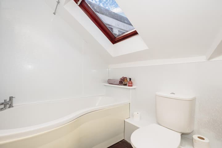 2 bedrooms apartment for sale in Dumfries and Galloway, United Kingdom - Image 9