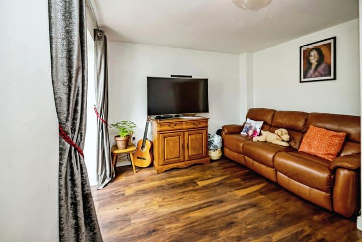 4 bedrooms house for sale in High Wycombe, United Kingdom - Image 3