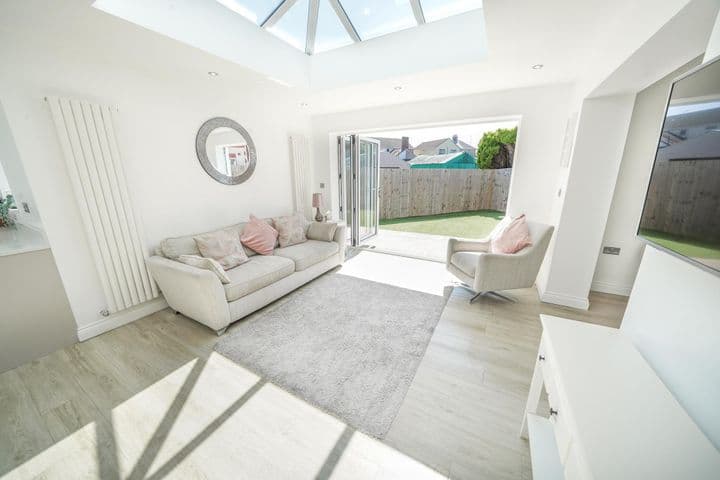 4 bedrooms house for sale in Llanelli, United Kingdom - Image 9