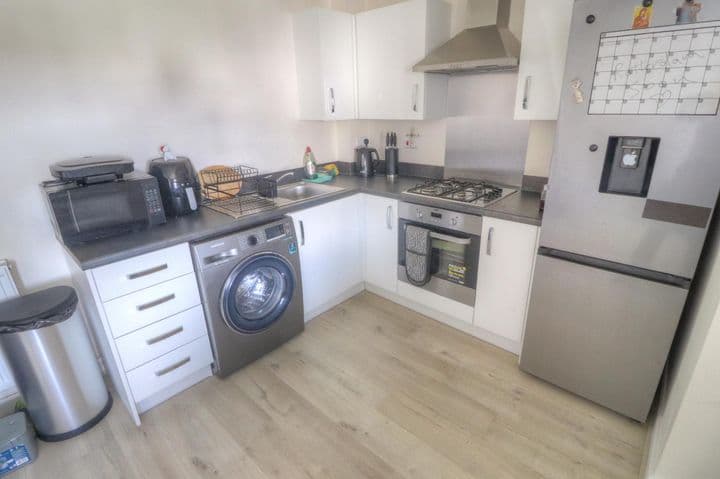 2 bedrooms house for sale in Hyde, United Kingdom - Image 3