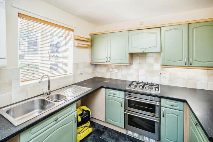 3 bedrooms house for sale in Huddersfield, United Kingdom - Image 5