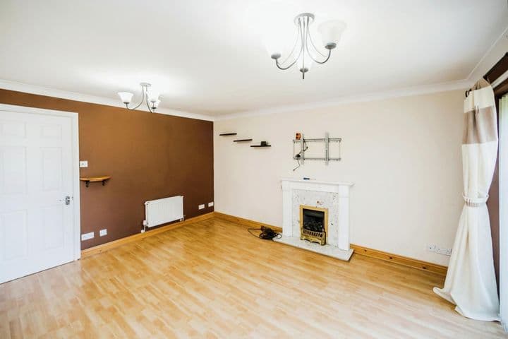 3 bedrooms house for sale in Huddersfield, United Kingdom - Image 8