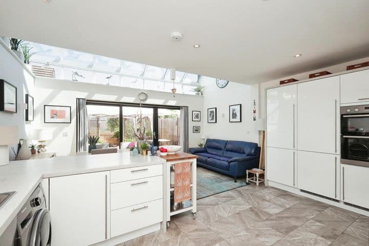 3 bedrooms house for sale in Ashford, United Kingdom - Image 5